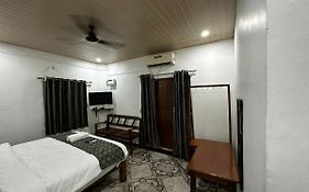 Ocean Way Guest House Baga India